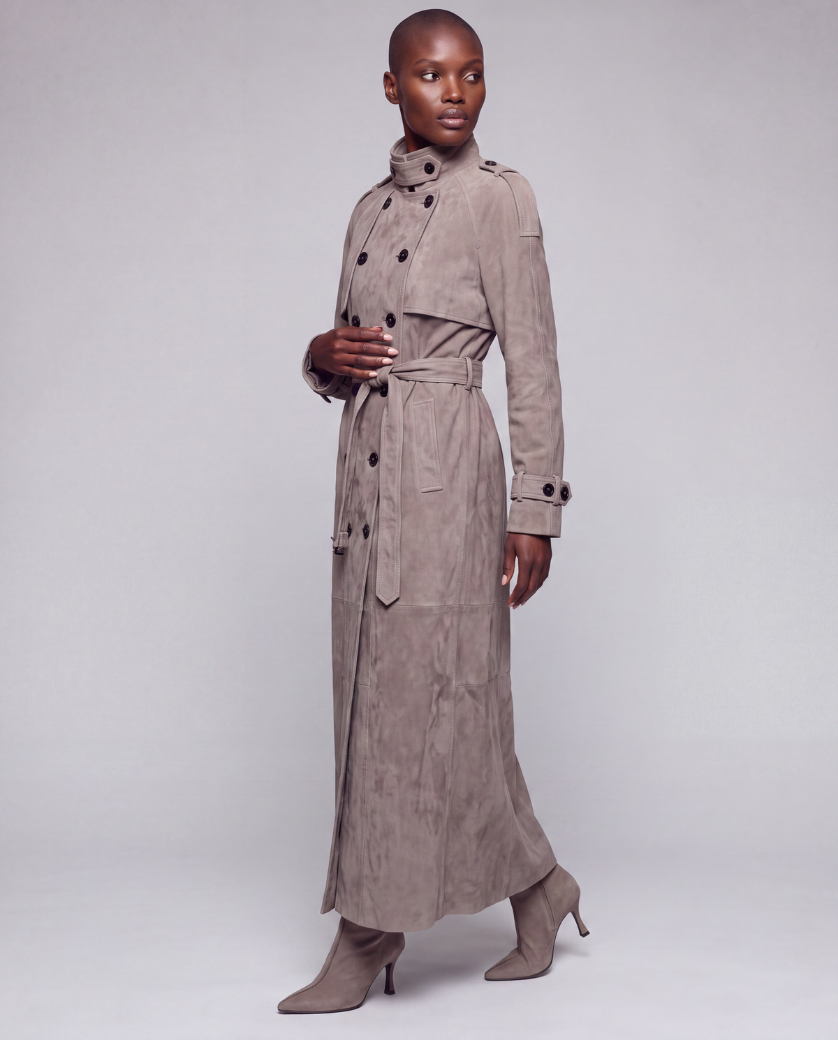 Zamszowy płaszcz damski maxi – SUEDE TRENCH