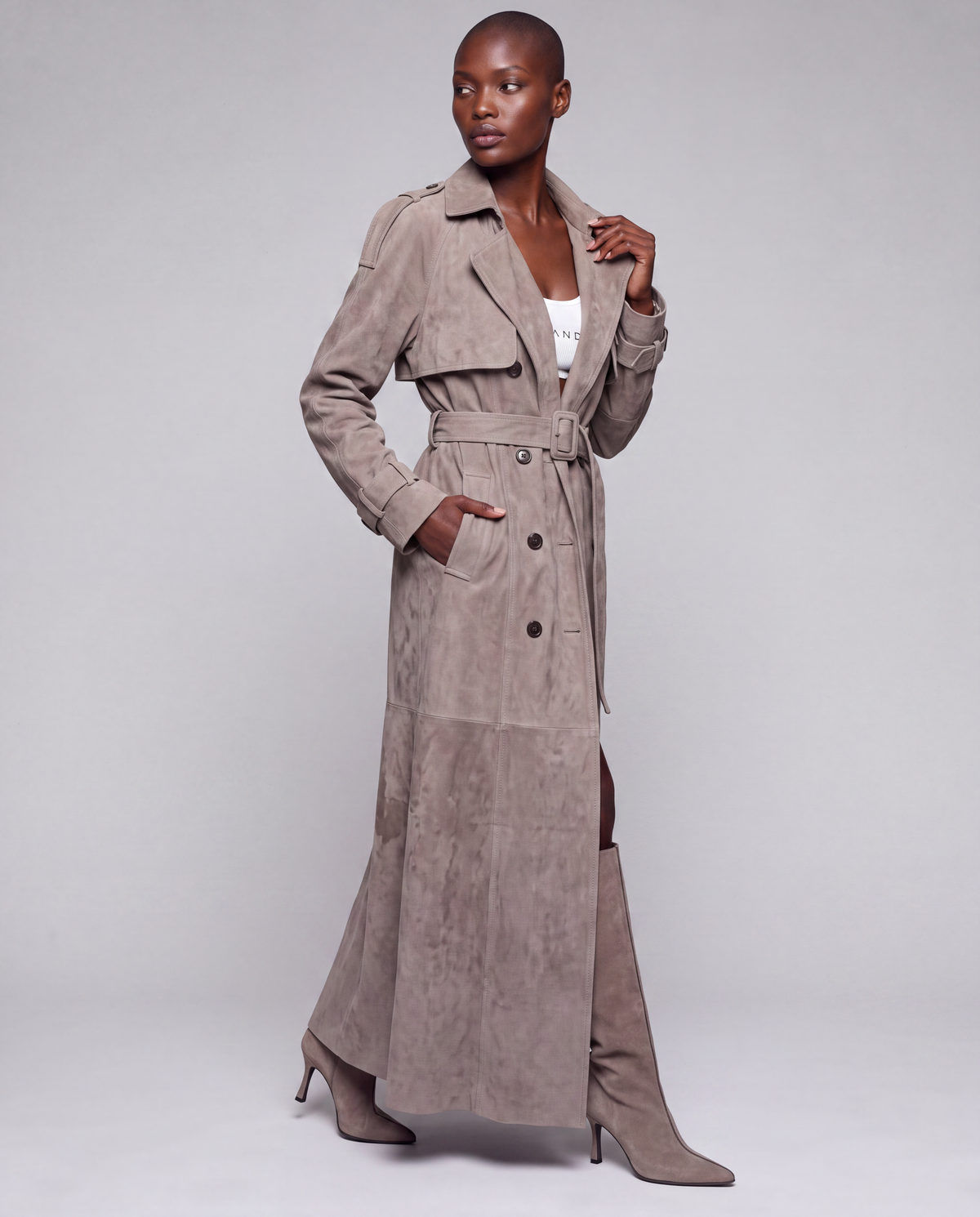 Zamszowy płaszcz damski maxi – SUEDE TRENCH