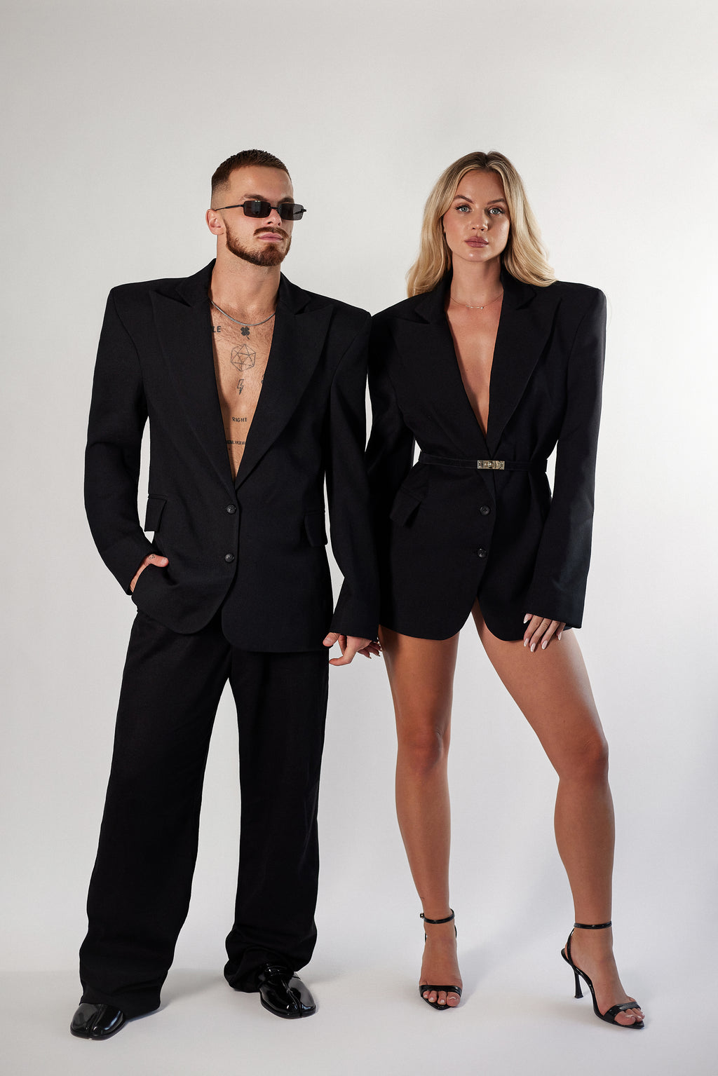 Męska Czarna marynarka z dużymi ramionami Paris. Unisex