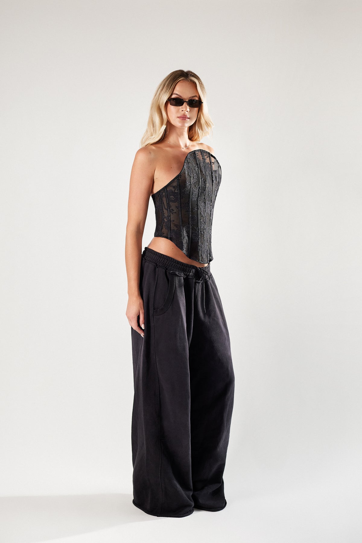 Czarne spodnie oversize z Bawełny. Unisex