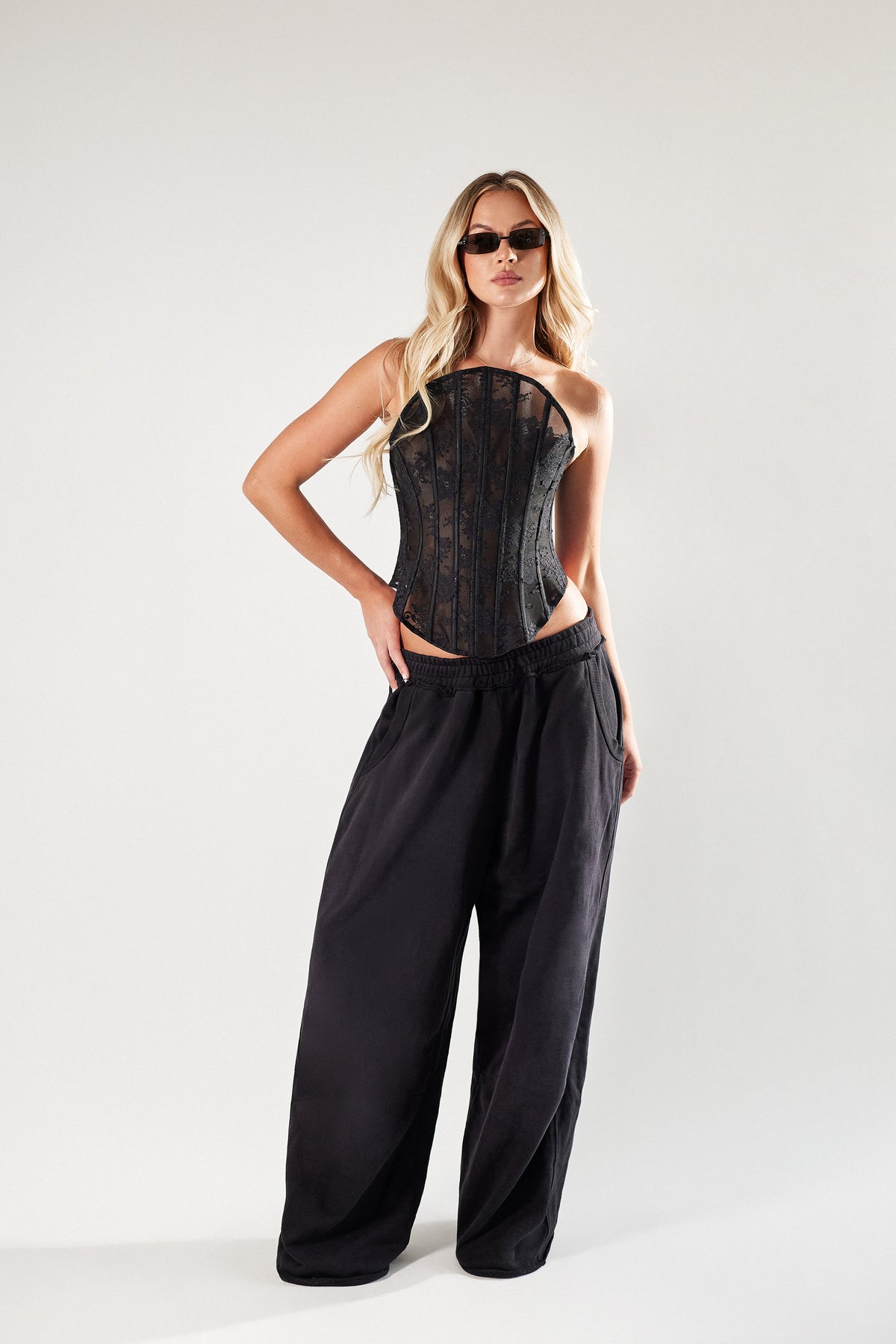 Czarne spodnie oversize z Bawełny. Unisex